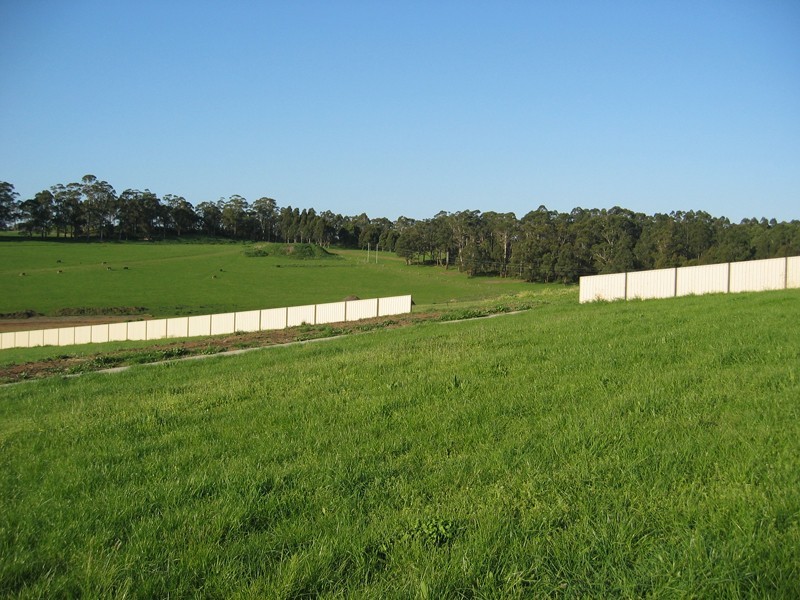 147 Crystal Waters Estate, Drouin VIC 3818