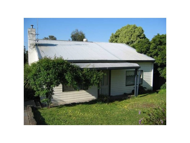 3 Lardner Road, Drouin VIC 3818