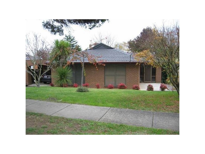 9 Koroit Street, Warragul VIC 3820