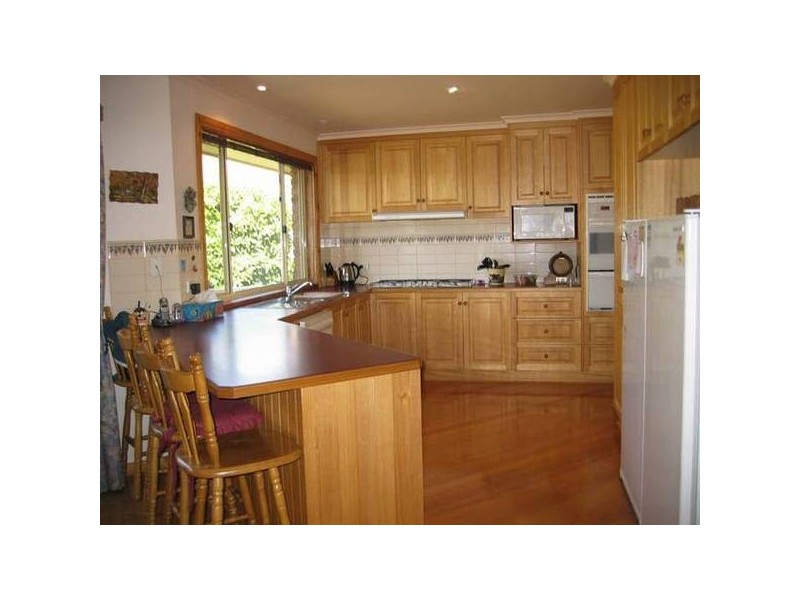 15 Outlook Drive, Drouin VIC 3818