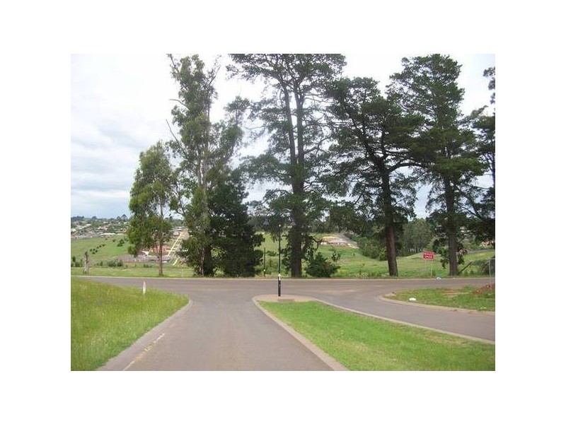 1, 33 & 34 McNeillys Road, Drouin VIC 3818