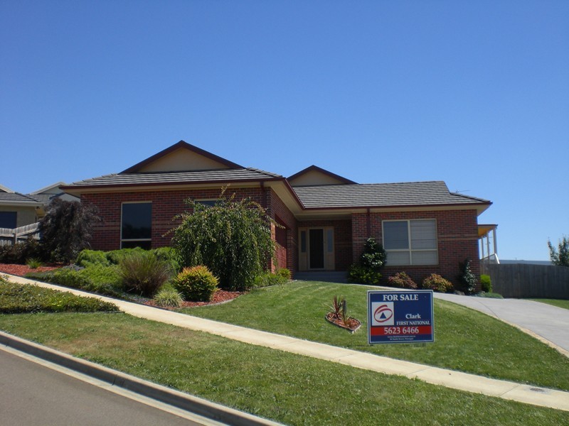9 Deakin Court, Warragul VIC 3820