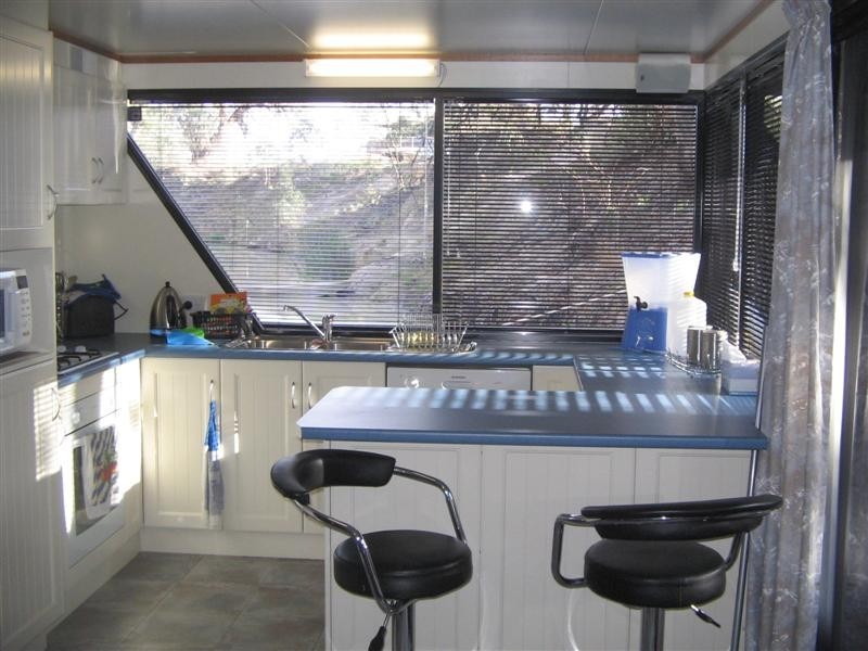 00 Houseboat – Mildura Marina, Mildura VIC 3500