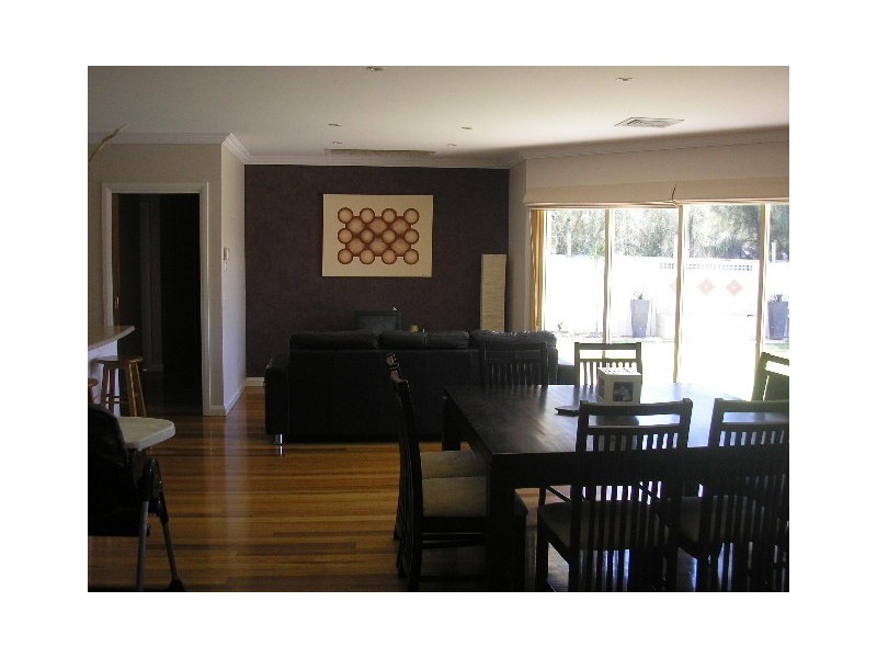 9 Suffolk Drive, Mildura VIC 3500