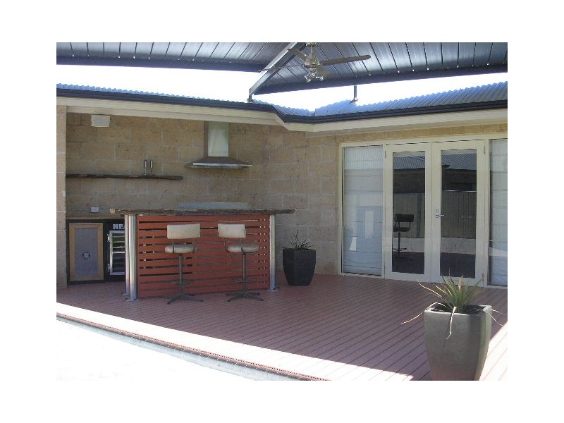 9 Suffolk Drive, Mildura VIC 3500