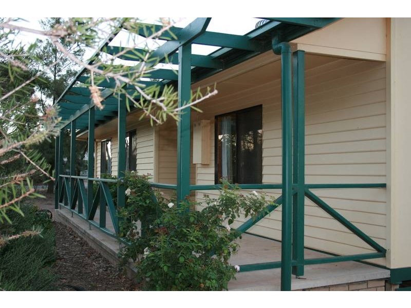 185 Flora Avenue, Cabarita VIC 3505