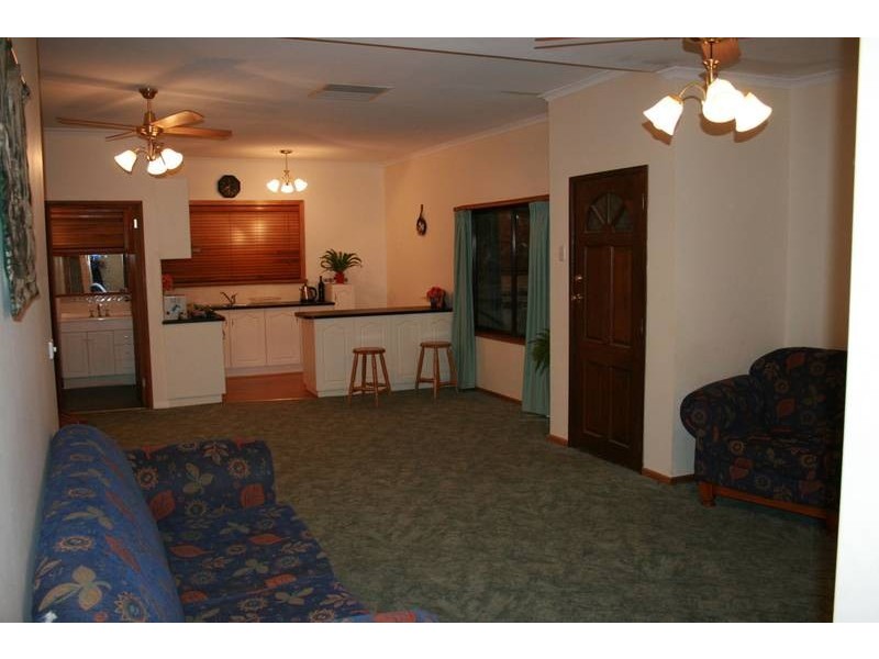 185 Flora Avenue, Cabarita VIC 3505