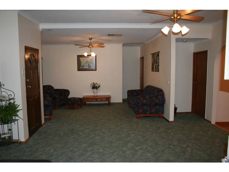 185 Flora Avenue, Cabarita VIC 3505