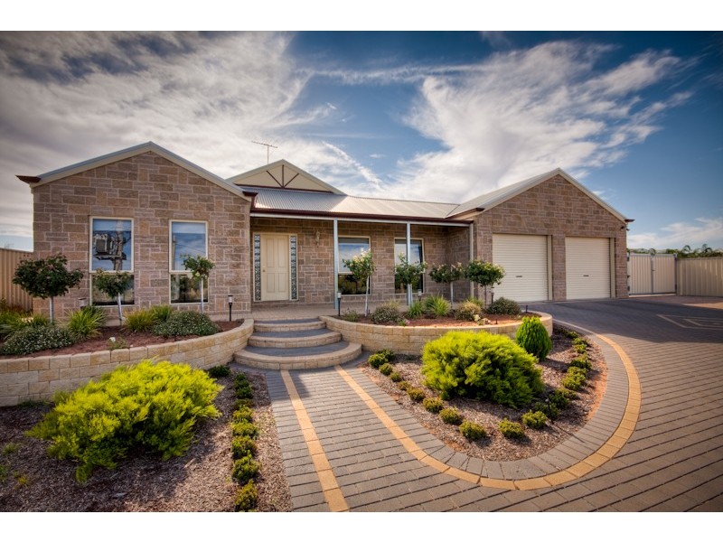 16 Gol Gol North Road, Gol Gol NSW 2738
