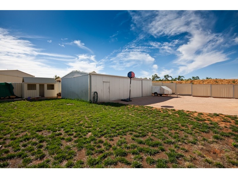 16 Gol Gol North Road, Gol Gol NSW 2738