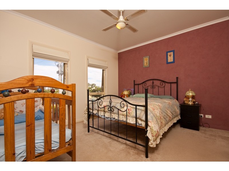 16 Gol Gol North Road, Gol Gol NSW 2738