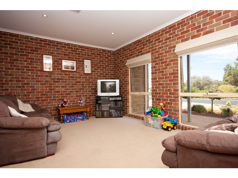 16 Gol Gol North Road, Gol Gol NSW 2738