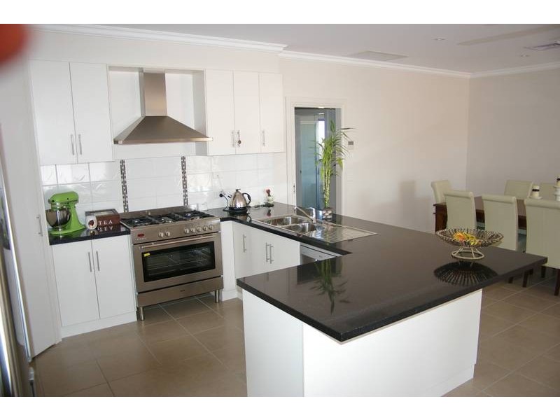 24 Sunrise Drive, Mildura VIC 3500