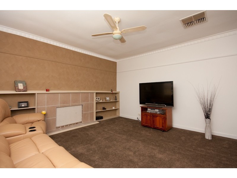 6 Leask Avenue, Mildura VIC 3500
