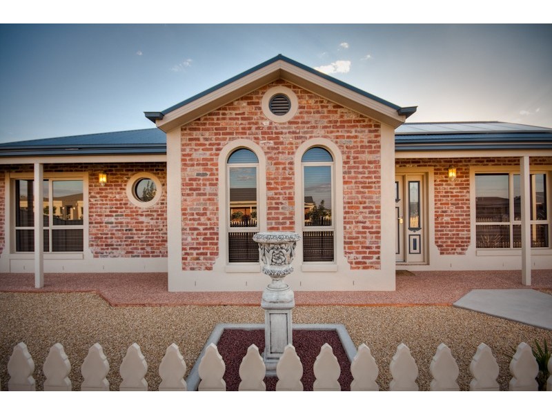 27 Petrucci Way, Mildura VIC 3500