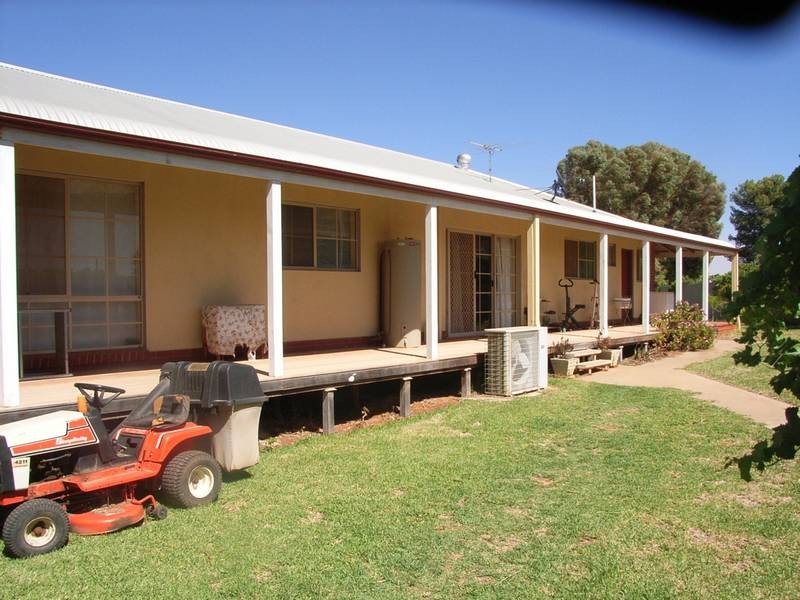187 Whitecliff Avenue, Mildura South VIC 3501