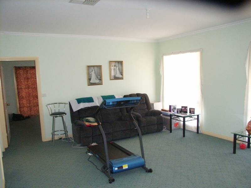 187 Whitecliff Avenue, Mildura South VIC 3501