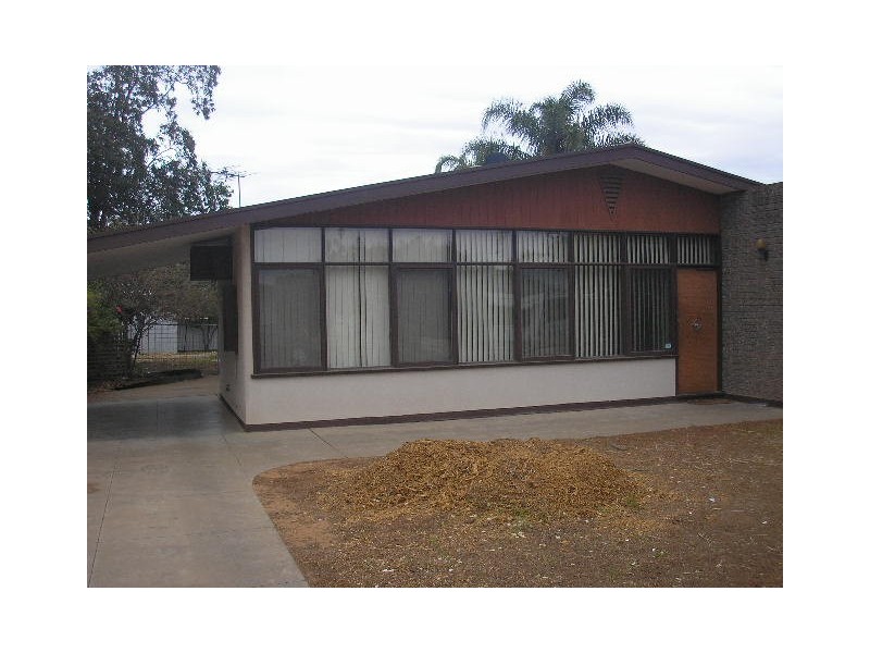 11 Barry Avenue, Mildura VIC 3500