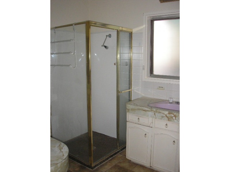 11 Barry Avenue, Mildura VIC 3500