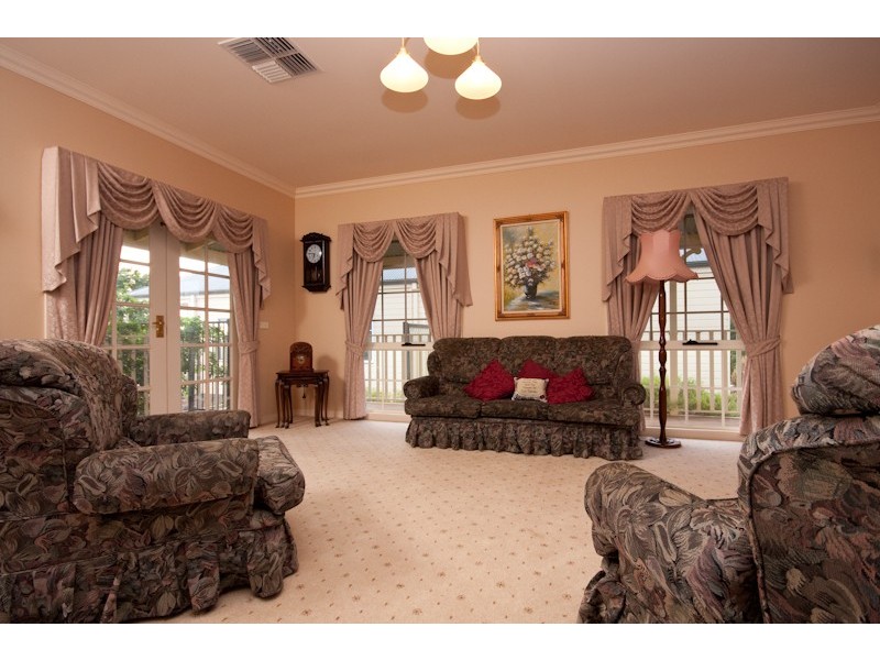 5 Angel Grove, Irymple VIC 3498