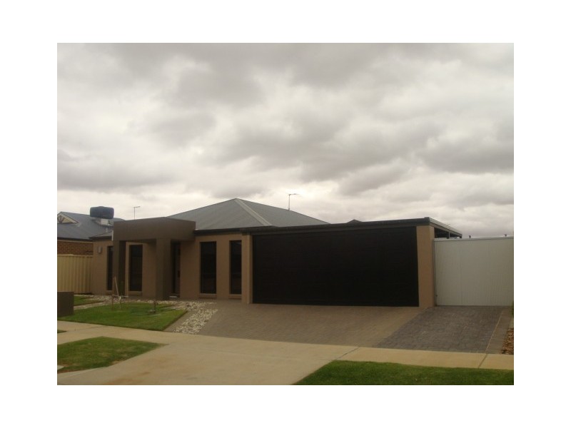 6 Rodeo Drive, Mildura VIC 3500