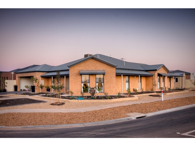 8 Dunlop Court, Mildura VIC 3500