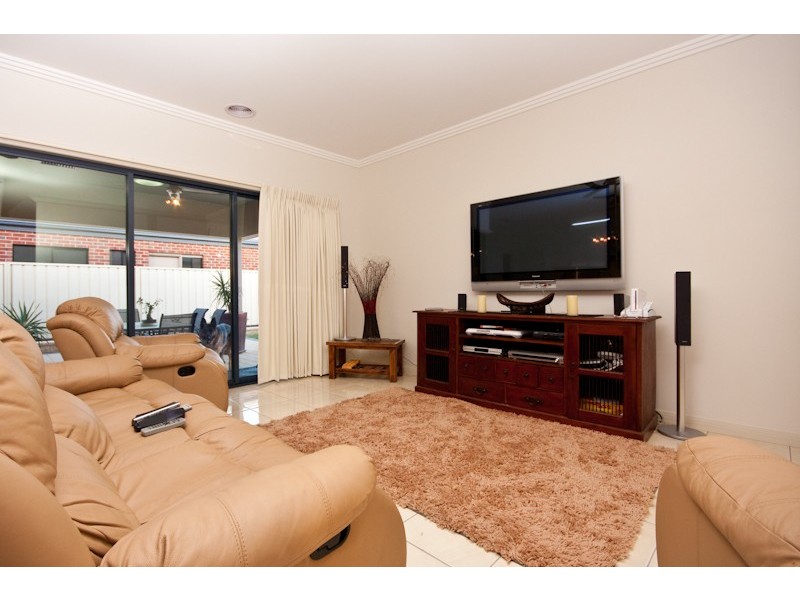 8 Dunlop Court, Mildura VIC 3500