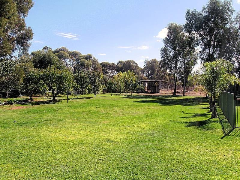 185 Flora Avenue, Cabarita VIC 3505