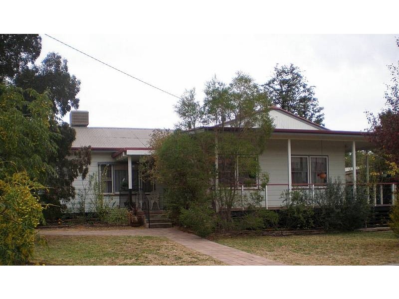 32 Leonora Street, Robinvale VIC 3549