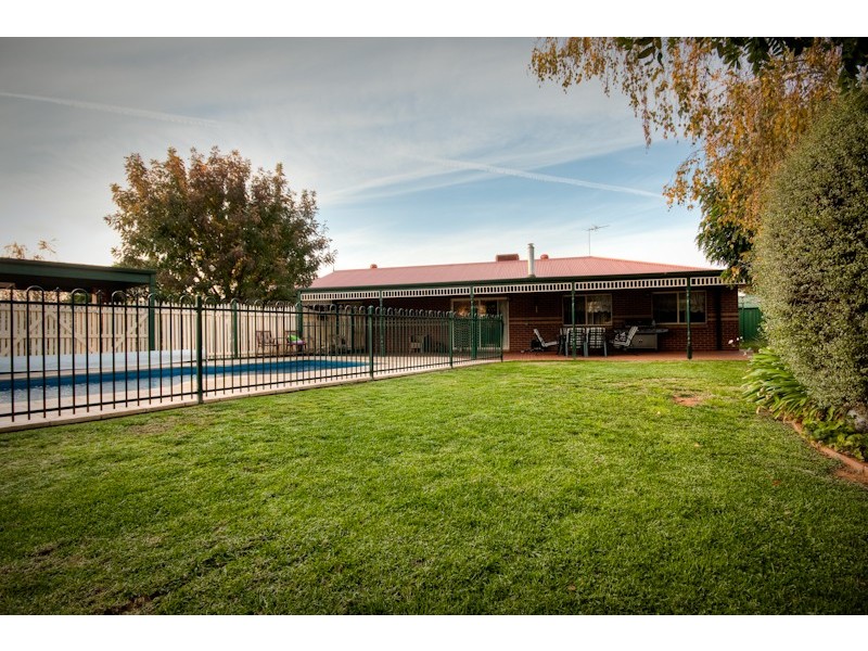 6 Calmeria Court, Irymple VIC 3498