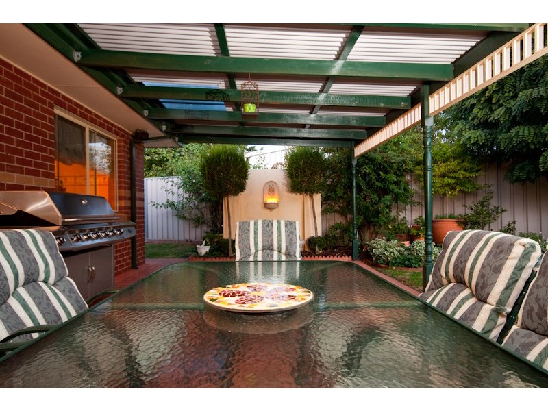 6 Calmeria Court, Irymple VIC 3498