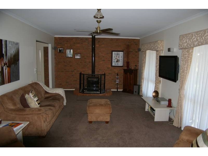 261 Red Cliffs Meringur Road, Red Cliffs VIC 3496