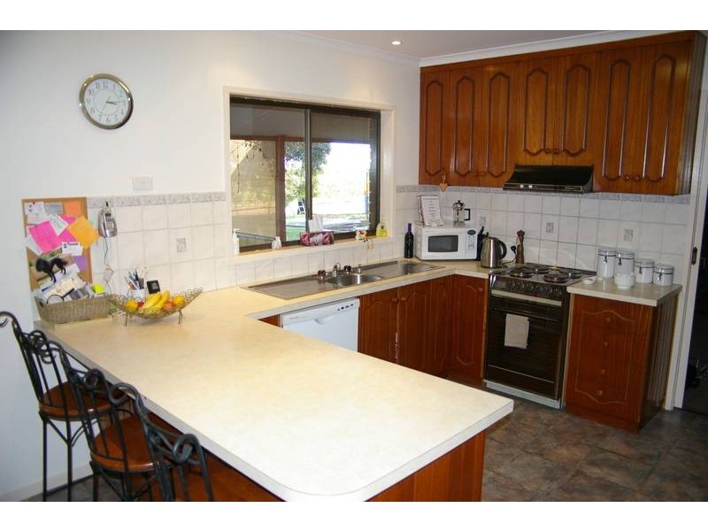 261 Red Cliffs Meringur Road, Red Cliffs VIC 3496