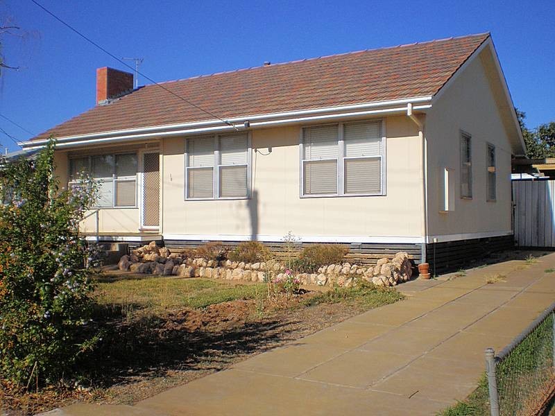 18 Brian Crescent, Mildura VIC 3500