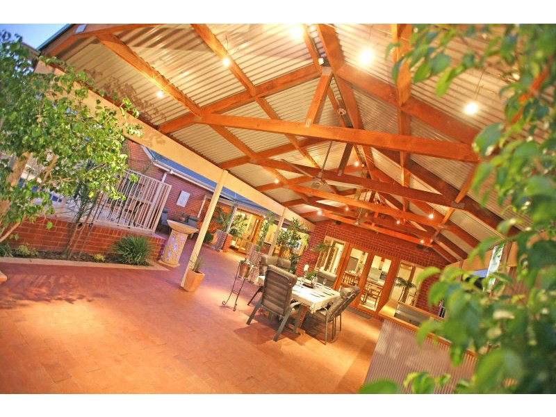 14 Cambridge Terrace, Mildura VIC 3500