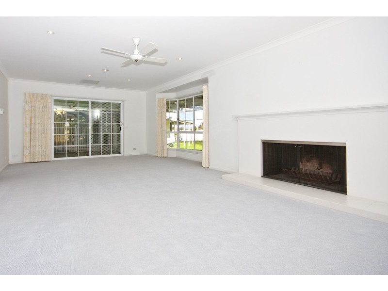 2 Leng Close, Nichols Point VIC 3501