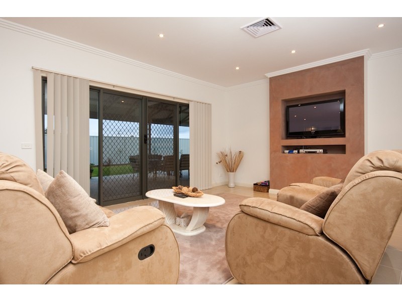 21 Bakogiannis Court, Mildura VIC 3500
