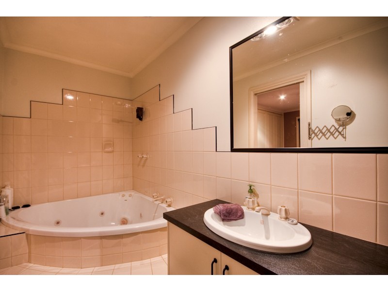 19 Nancy Court, Mildura VIC 3500