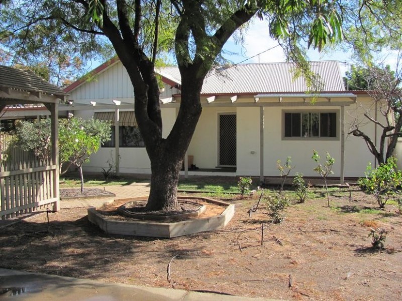 83 Cherry Avenue, Mildura VIC 3500