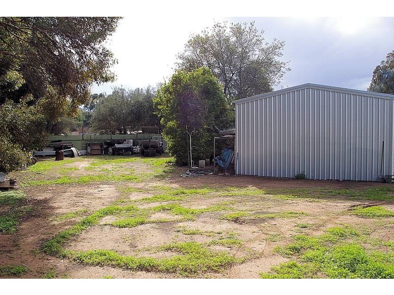 82 Cooke Street, Nichols Point VIC 3501