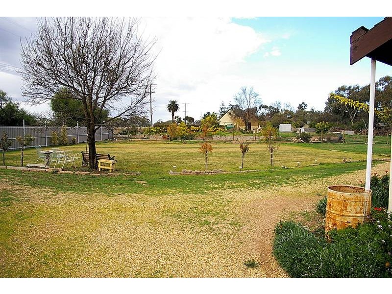 82 Cooke Street, Nichols Point VIC 3501