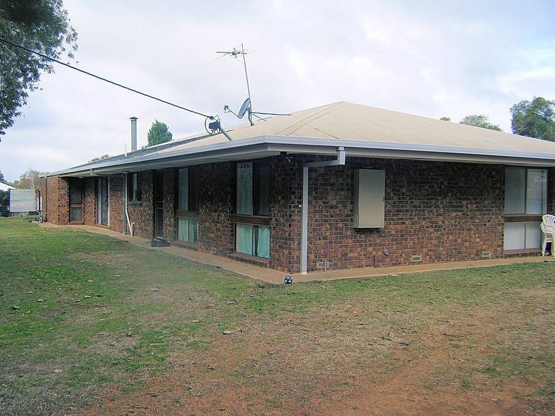 1404 Boonoonar Road, Colignan VIC 3494