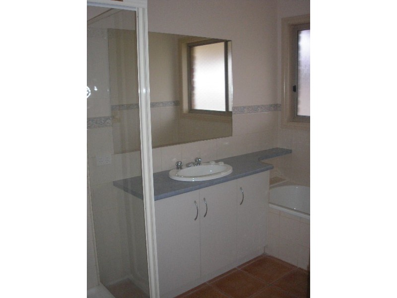 4 Streisand Court, Mildura VIC 3500