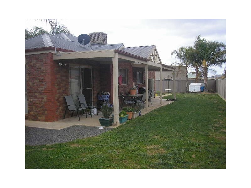 4 Streisand Court, Mildura VIC 3500