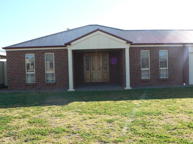 81 Summer Drive, Gol Gol NSW 2738