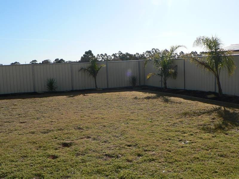 81 Summer Drive, Gol Gol NSW 2738