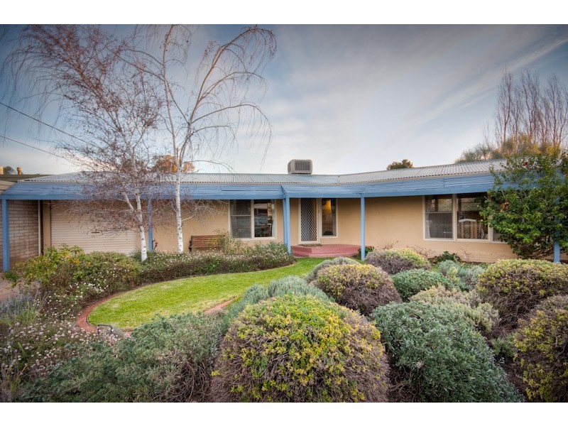 25 Campbell Grove, Mildura VIC 3500