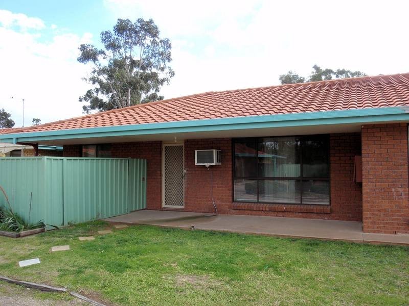 2/610 Sturt Highway, Buronga NSW 2739