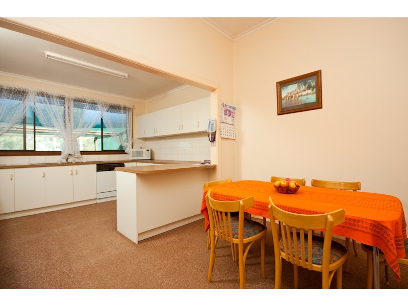 94 School Road (Cnr School Rd & Silver City Hwy), Dareton NSW 2717