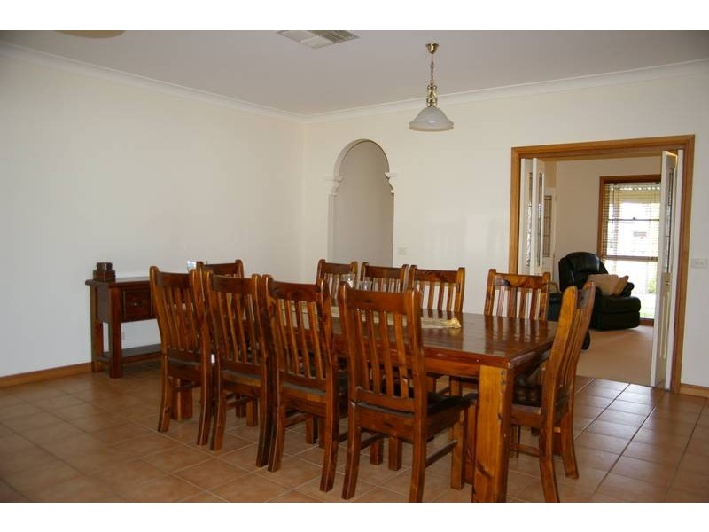 2 Harvest Court, Mildura VIC 3500